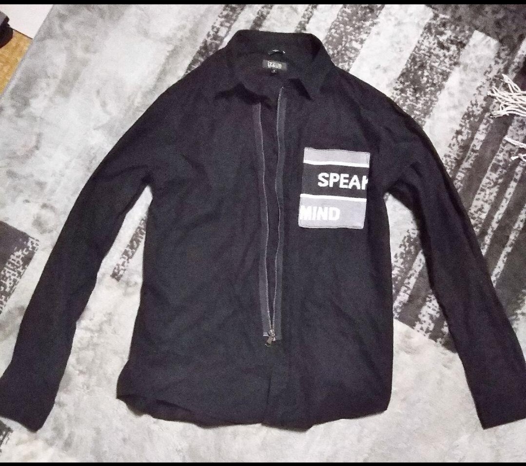 Izzue イズー 香港 ジャケット ジャンパー ブルゾン 文字 ワッペン拍卖