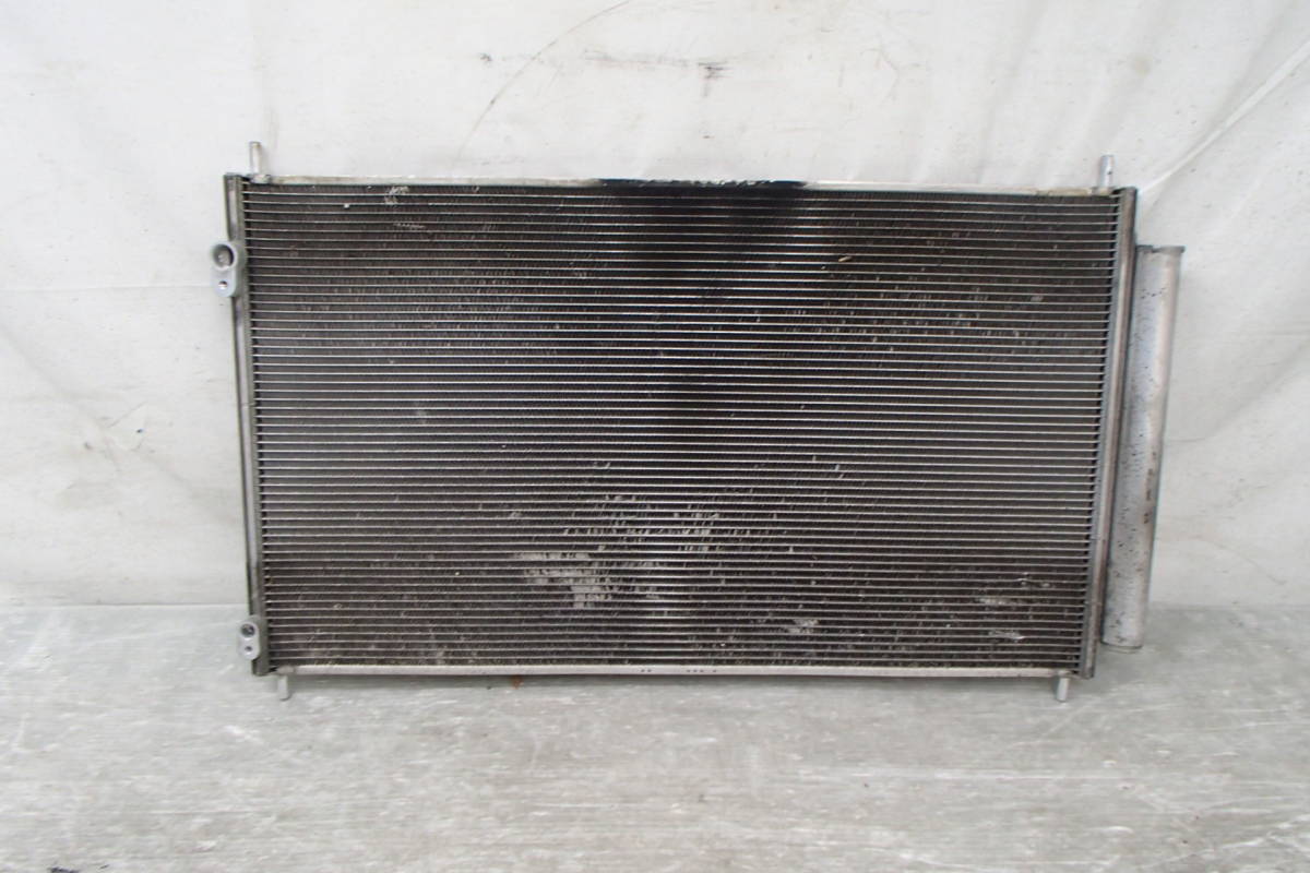 NHP10 前期 中期 後期 アクア Xアーバン Sスタイル GRスポーツ クロスオーバー 純正 コンデンサー 88460-52170 【19-1882】拍卖