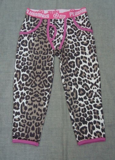 新品CHIEMSEE(キムジー)プラスマイナス レディース7分丈インナータイツ DITA 8928 S拍卖