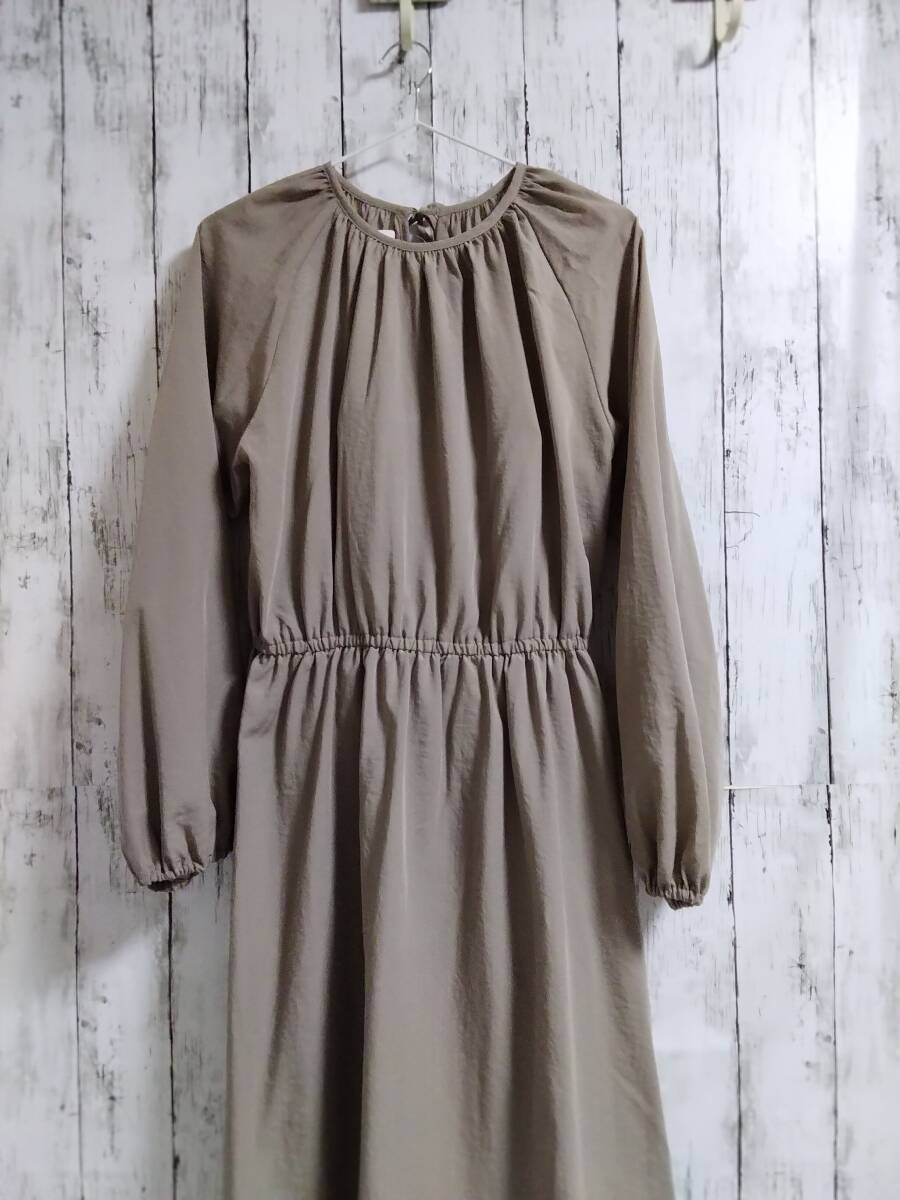 ★17%OFF★送料無料★GU★タグ付き未使用/ワンピース/L/ベージュ/2WAYギャザーリボン/ロング/長袖拍卖