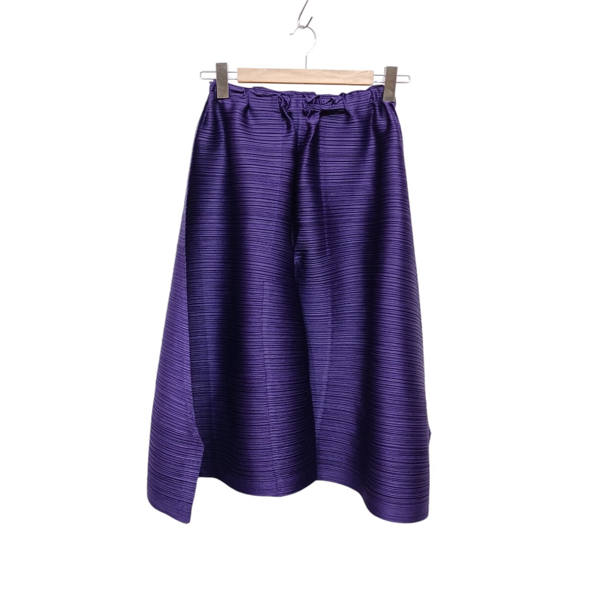 99 PLEATS PLEASE ISSEY MIYAKE プリーツプリーズ PP13-JF483 ワイドハーフパンツ パープル ※一部シミ汚れ有り拍卖
