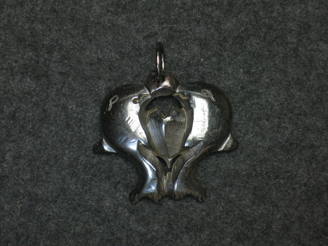 ◎●イルカ  バッファローの骨製 ペンダントトップ  NO.25拍卖