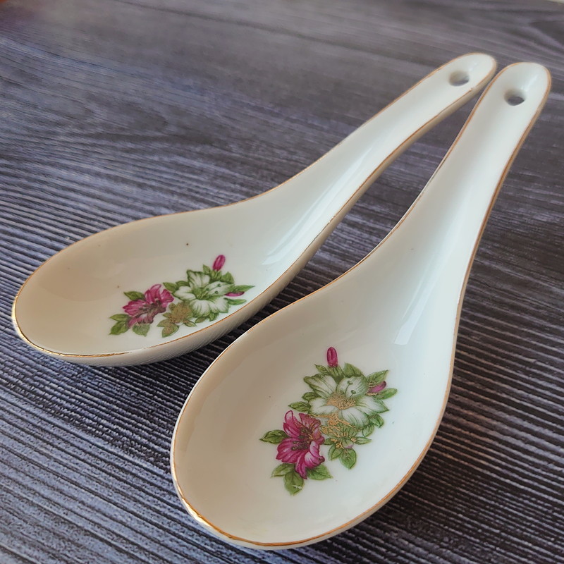 台湾◆レトロ食器◆CHING YU◆レンゲ 蓮華 れんげ 花柄 空心菜の花 金縁 ◆台湾食器◆ヴィンテージ fie000105拍卖