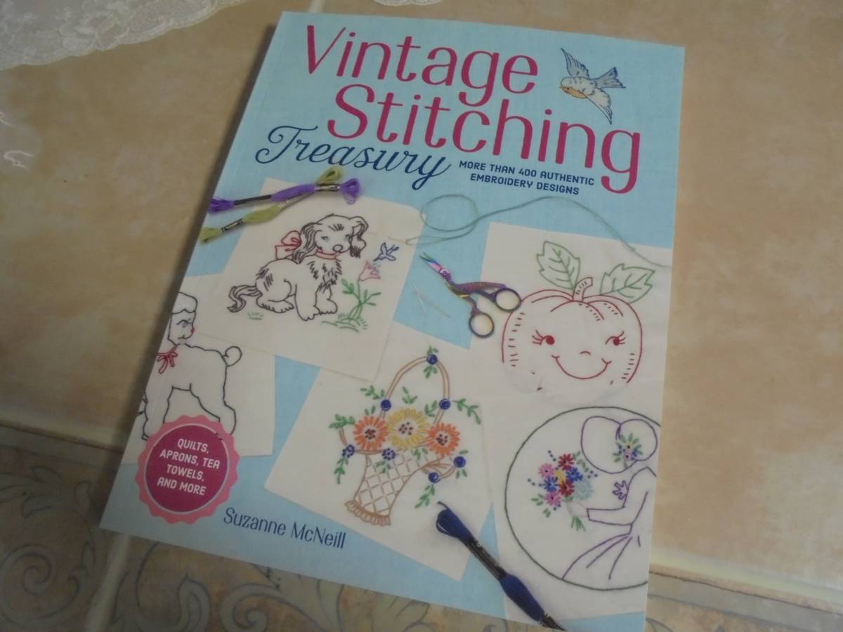 洋書ヴィンテージ刺しゅうデザイン集400 レトロ アンティーク ペット 花 アニマル メリーボンボン サンボンネット拍卖