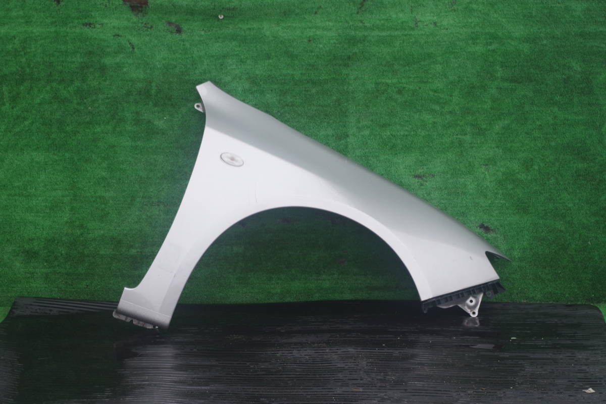 スバル インプレッサ GH フェンダー 右拍卖