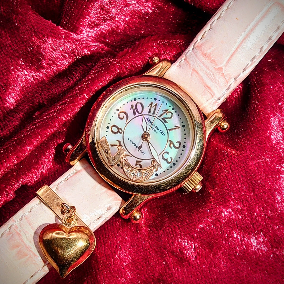 9101【電池交換済】 アレサンドラオーラ フィレンツェ AO-5150 レディース腕時計 チャーム&シェル文字盤 Alessandra Olla FIRENZE拍卖