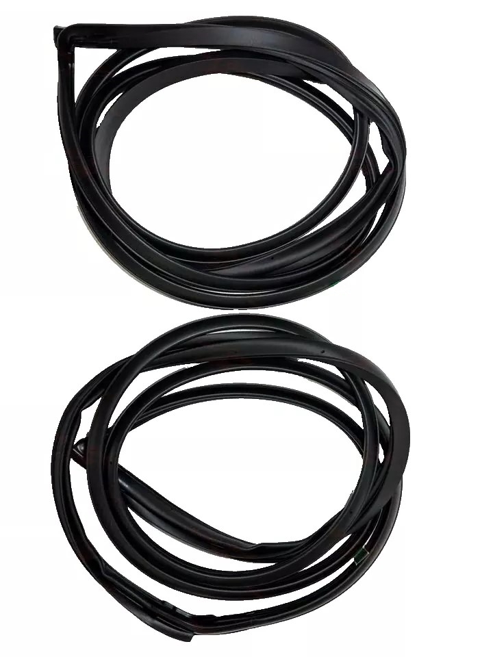 ☆フロント 左右新品2点セット☆ランクル 100 LX470 ドア ウェザーストリップ 左右セット 水切りゴム ゴム ウエザーストリップ 純正 拍卖