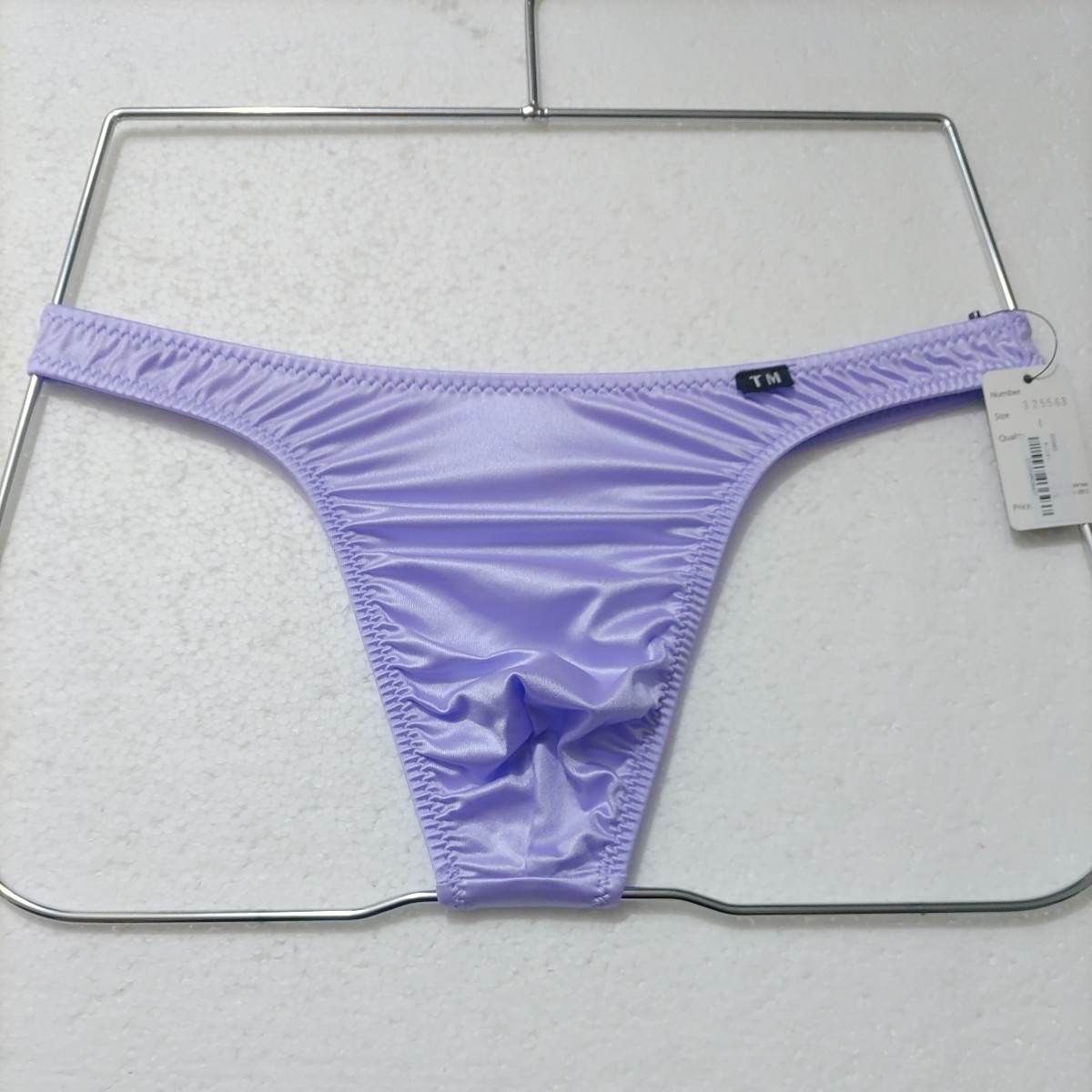 TM collection Tバック サイズ L カラー 薄い紫 新品未使用 日本製 つるつるした肌触りの生地です拍卖