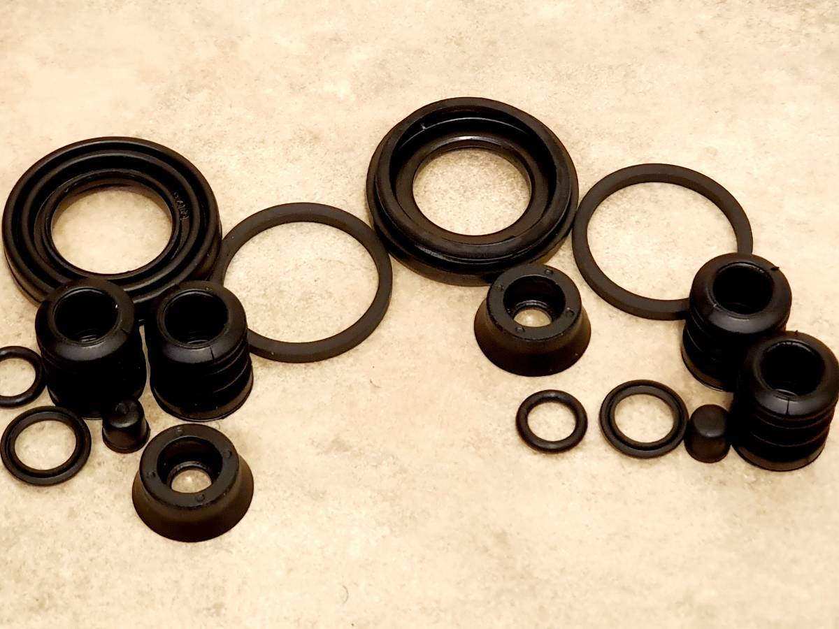 クーペ・フィアット リアキャリパーリペアキット拍卖