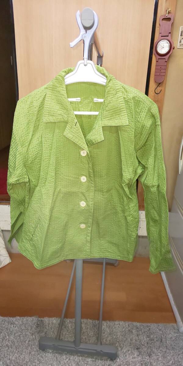 【服飾】 レディース 薄手 ジャケット 緑 サイズ3 バスト90~94 身長154~162拍卖