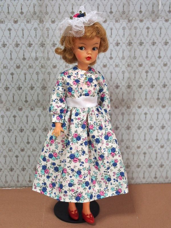 Doll Dressing♪ハンドメイド タミーちゃんサイズお洋服セット人形アウトフィット衣装ドレス/花柄ワンピース/薔薇/ドール服/白/レトロtammy拍卖