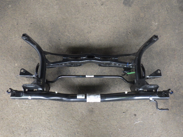 美品 FVCJS アウディ TT クーペ 1.8TFSI 2017年4月 リア サブフレーム サスペンションクロスメンバー 5Q0 505 315 G 中古 即決拍卖