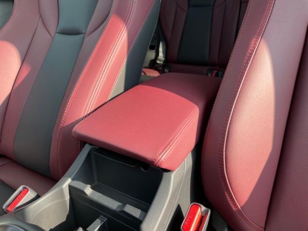 残りわずか!【未使用 スバル 純正】レヴォーグ A型 STI Sport用 コンソールリッド ボルドー表皮巻拍卖