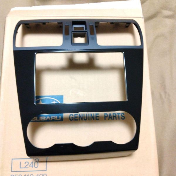 残りわずか!【未使用 スバル 純正流用】レヴォーグ A型 センターパネル/センターベゼル センターパネル 7インチナビ用拍卖