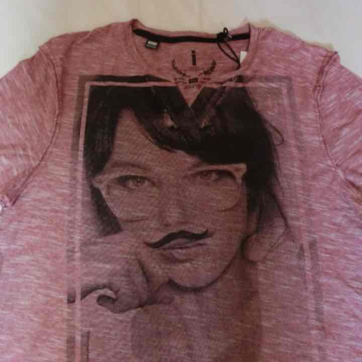 カナダ発【JEANS by BUFFALO】フェイスプリントVカットTシャツ US XLサイズ 新品未使用拍卖