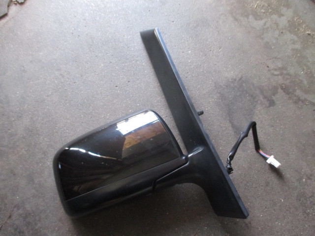 C25 セレナ 右 ドアミラー拍卖