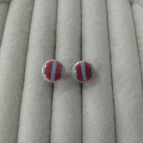 エンジ×グレー系 小さな丸いピアス 陶器?拍卖