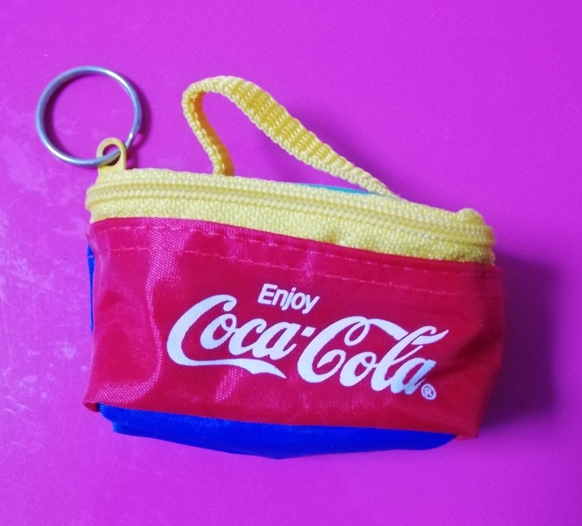 即決!②激レア!レトロ コカコーラ ノベルティ カラフル ミニバッグ キーホルダー ナイロン おまけ拍卖
