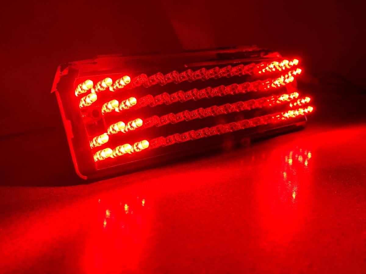 【60日保証】ニンジャGPZ400R/600R/750R/900R/ZX600A☆流れるテールランプLEDユニット☆超爆光64発!拍卖