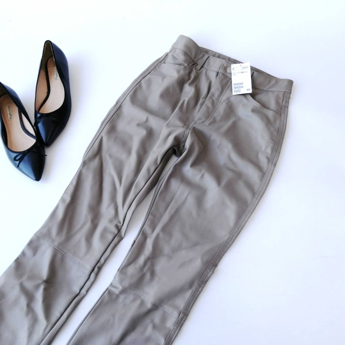 H&M エイチ&エム 未使用♪フェイクレザーパンツ サイズ36 ベージュ 240705ni【4点同梱で送料無料】拍卖
