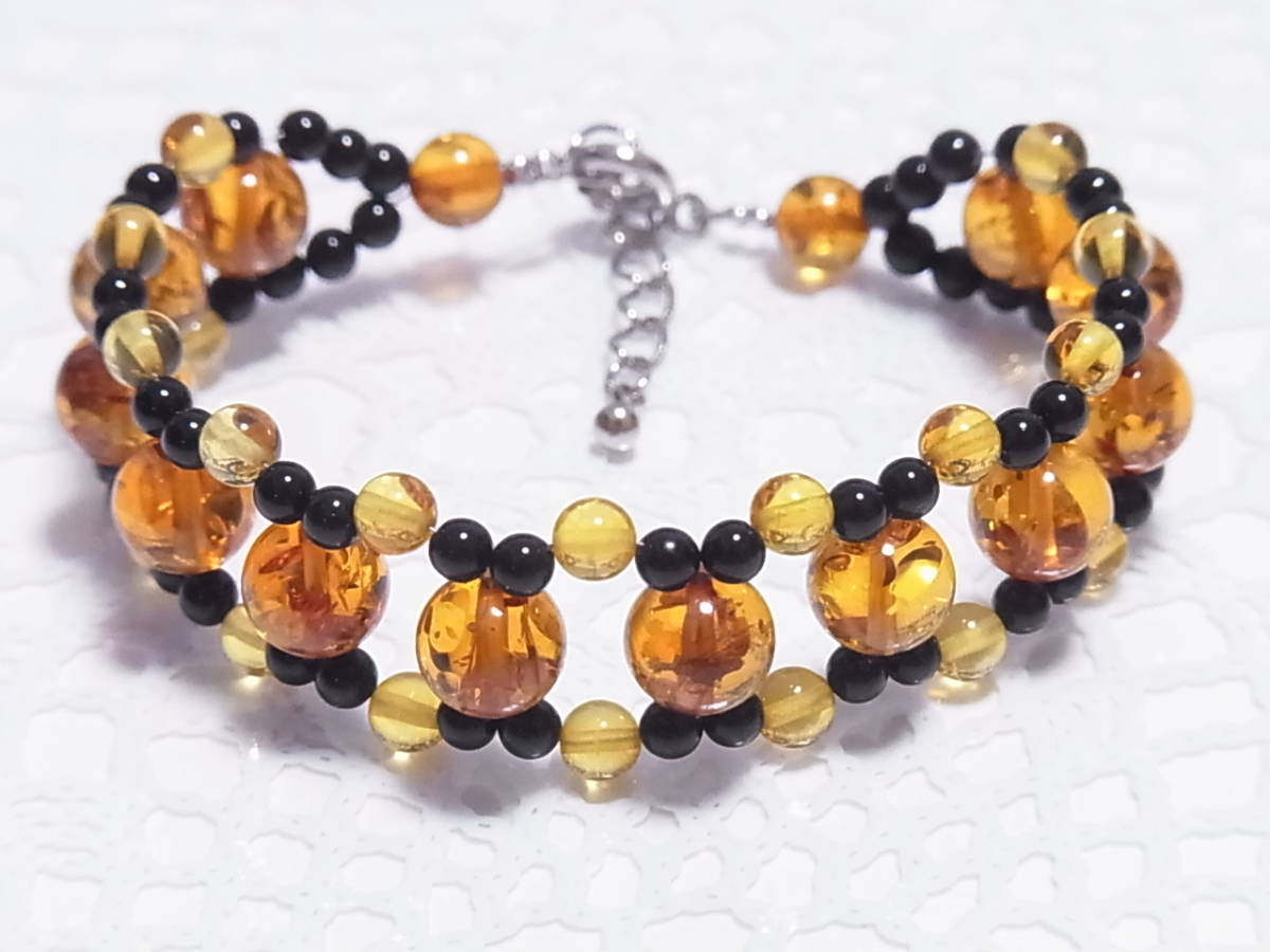 【限界市場】☆送料無料☆天然琥珀☆内周16+3cm☆天然ブラック・カルセドニー(オニキス)☆デザイン・ブレスレット a拍卖