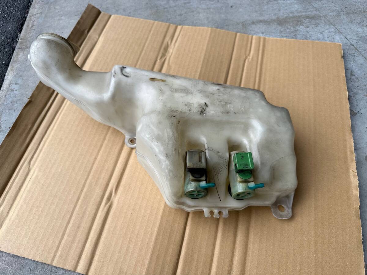R32 GT-R スカイライン HCR32 純正 ウォッシャータンク ☆ ジャンク拍卖