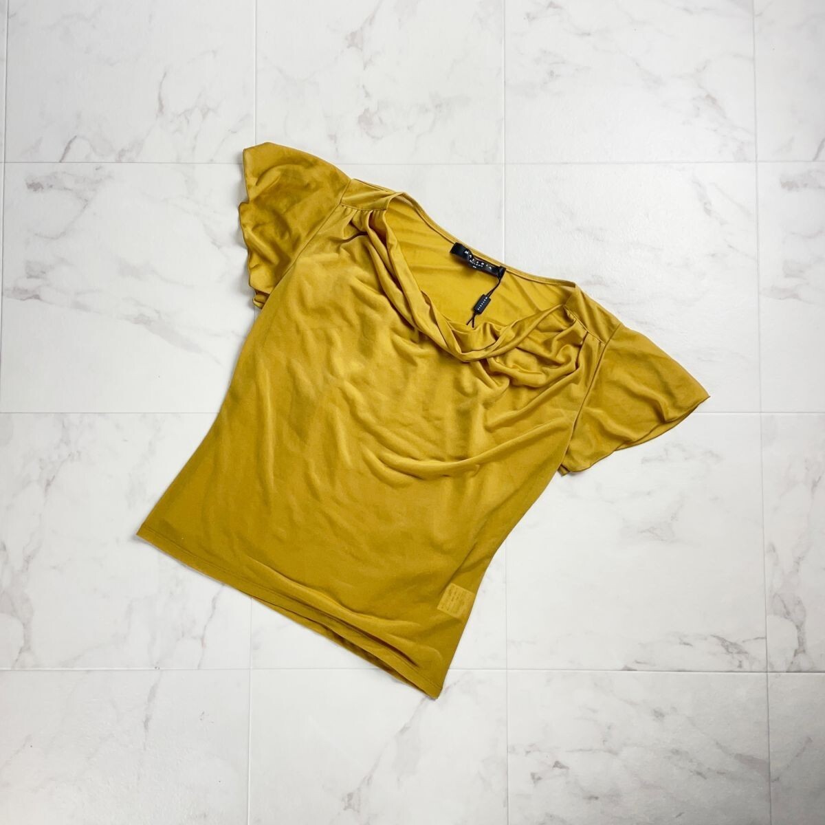 新品未使用 MATERIA マテリア シアーブラウス 半袖カットソー インナーキャミ付き トップス レディース マスタード サイズ38*TC1130拍卖