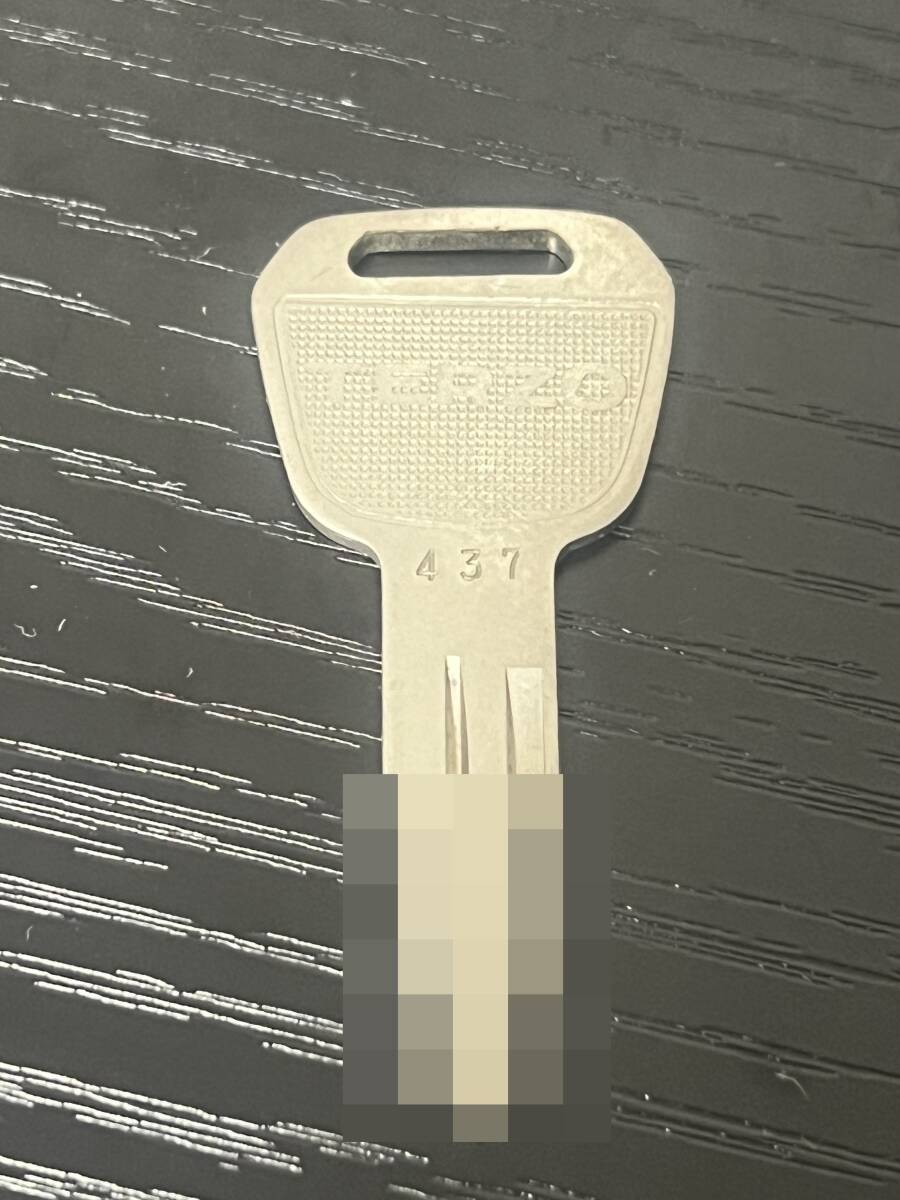 ★☆TERZO テルッツォ ルーフキャリア 鍵 キー 1個 (No,437)(1)☆★拍卖
