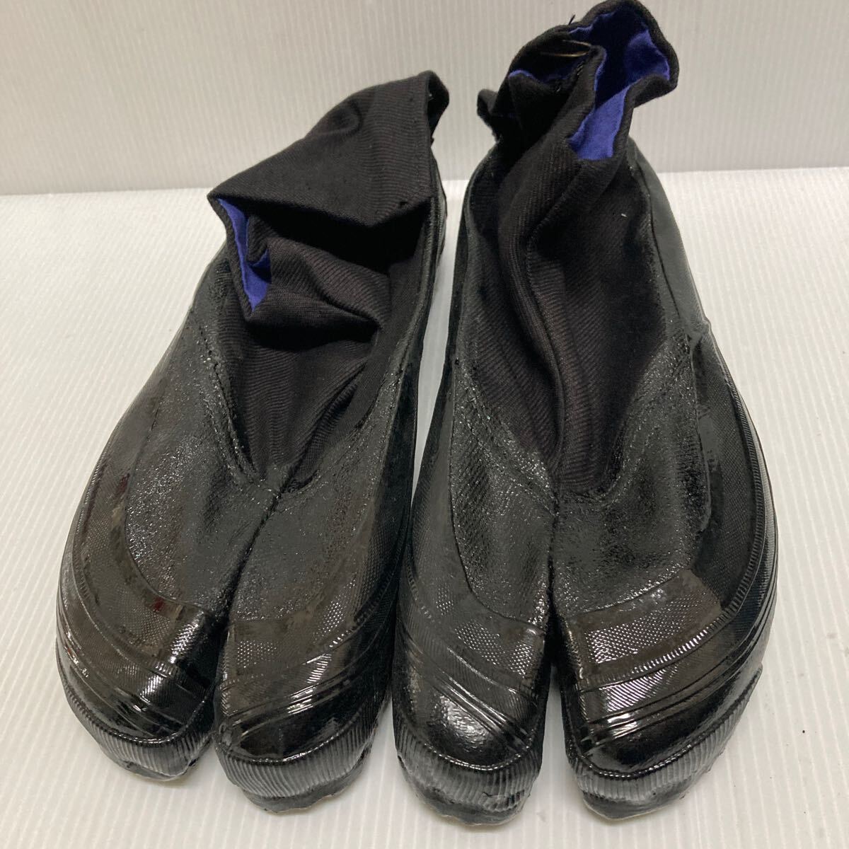 ●お買い得!アサヒシューズ 丸優地下 黒 3枚ハゼ 23.0㎝ つま先部分はっ水加工で濡れにくい 作業しやすい1足拍卖