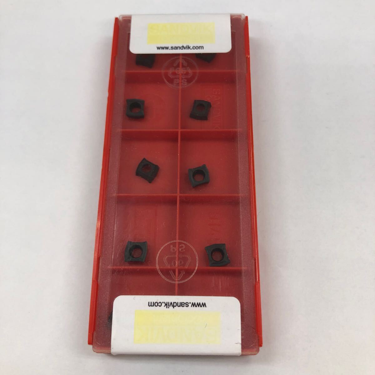 サンドビック SANDVIK LCMX020204P-53 3040 チップ 10個入1箱拍卖