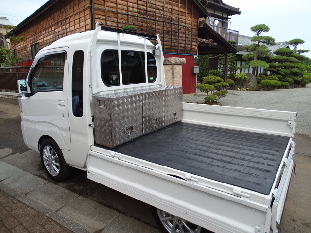 動画付 軽トラック ステンレス 工具箱 道具 ツールボックス スーパーキャリィ ハイゼットジャンボ アクティ NT100クリッパー サンバー3扉鍵拍卖