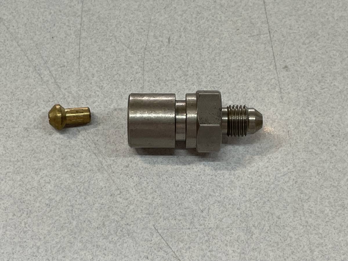 ブレーキホースジョイント 7/16-24-AN3 アメ車拍卖