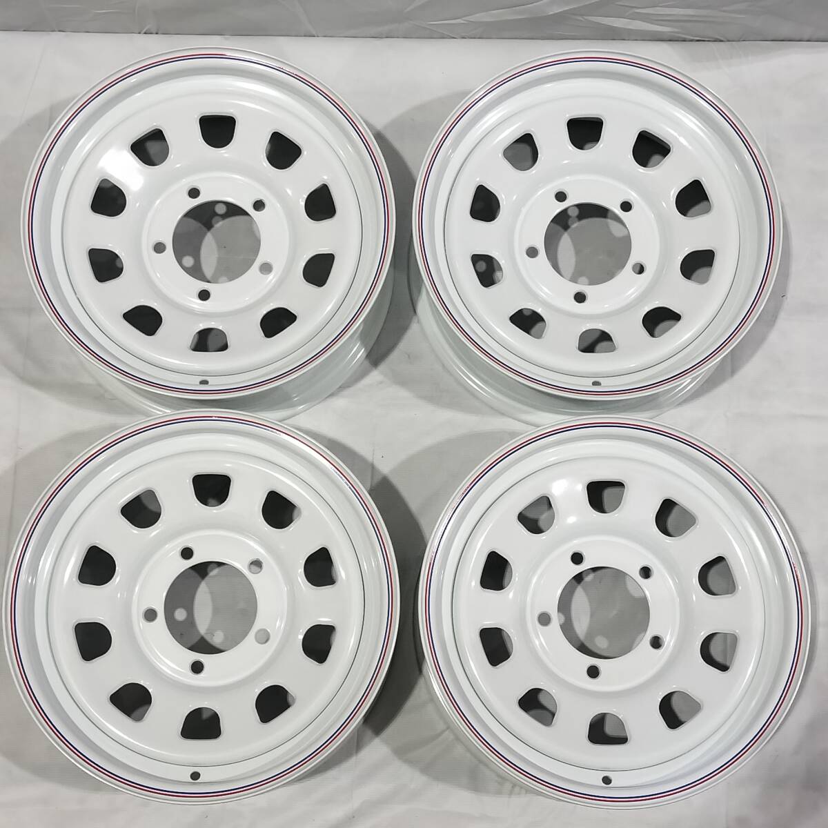 デイトナ ホワイト 16-6.0J 5H139.7 ±0 TOYO OPEN COUNTRY M/T 225/75R16 ジムニーシエラ JB74W JB43W ジムニーノマド JC74W 01-2412拍卖