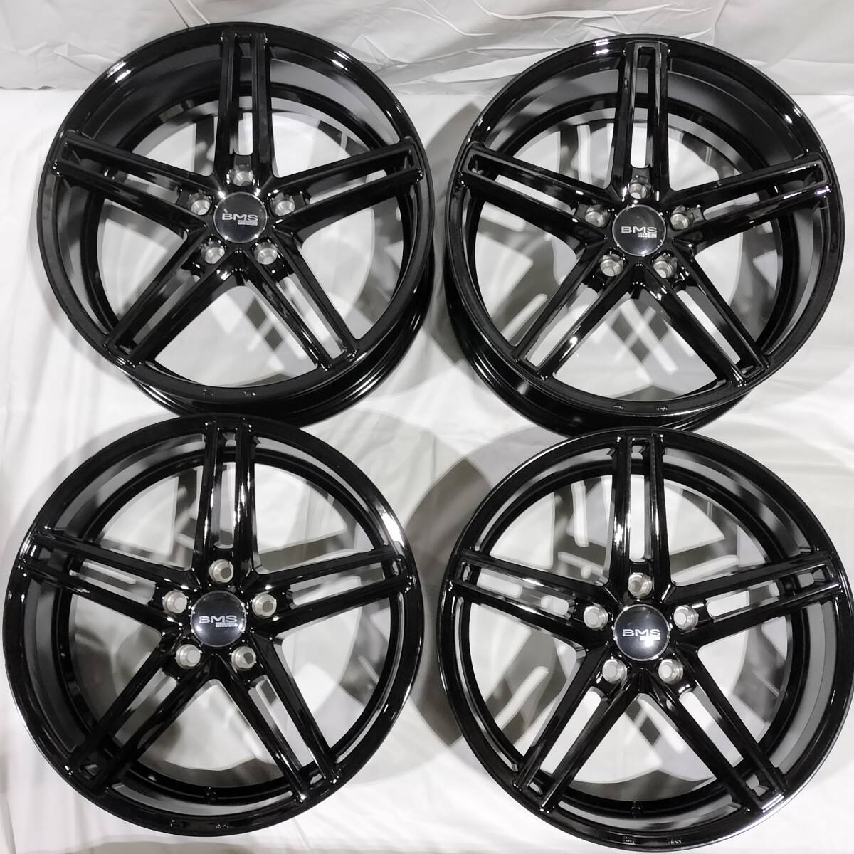 BMS C5-V2 グロスブラック 18-8.0J 5H114.3 +38 DUNLOP DIREZZA DZ102 225/45R18 クラウン マークX カムリ スカイライン RX-8 01-2380拍卖