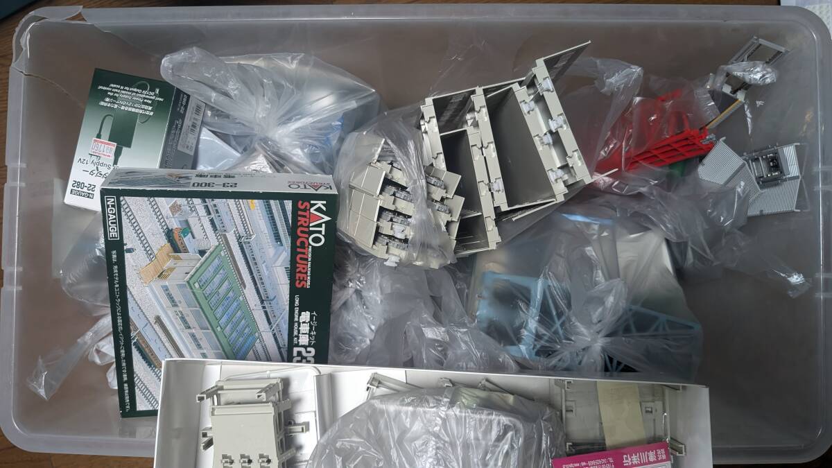 ● ジャンク扱い ● KATO カトー 車両色々まとめて 色々 部品 パーツ 掘り出し物 鉄道模型の線路 レール Nゲージ まとめ売り拍卖