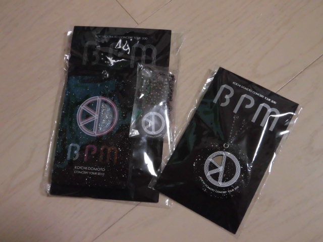 kinki kids★堂本光一★『KOICHI DOMOTO CONCERT TOUR 2010 BPM』ネックチェーン付パスケース/アクリルスライドミラー 2点セット★ソロコン拍卖