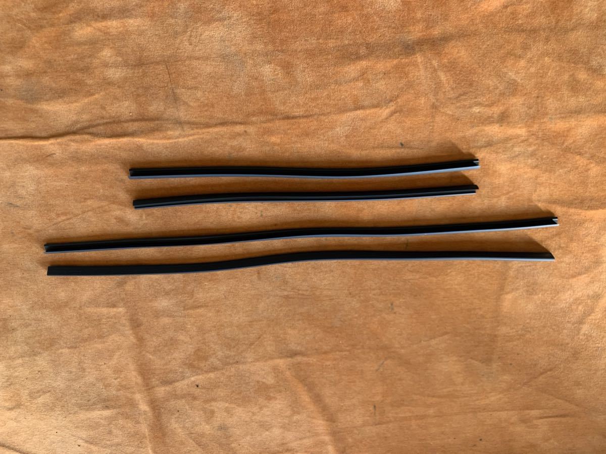 62-64インパラコンバー、ハードトップ用サイドガラスラバーウェザーストリップ/ワイパー1台分セット。ドアクォーターガラスセットシボレー拍卖