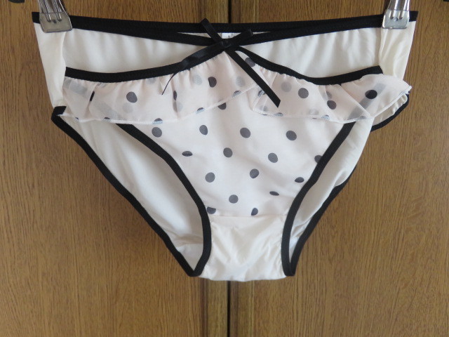【新品】ドットフリルリボン両側空けデザインありショーツ XL拍卖
