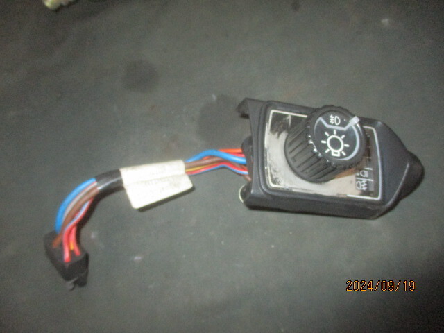 ■デイムラー ダブルシックス ヘッドライトスイッチ 中古 DAC4489 シリーズ3 W6 部品取あり ジャガー XJ12 フォグランプ ■拍卖