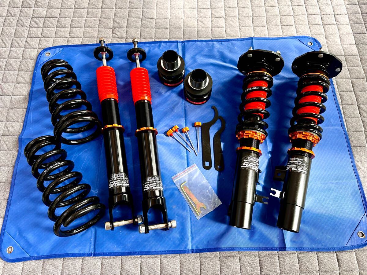 リンカーン MKT 車高調! D472 フルタップ 全長式 32段減衰 SFレーシング! 高性能サスペンション!美品!拍卖