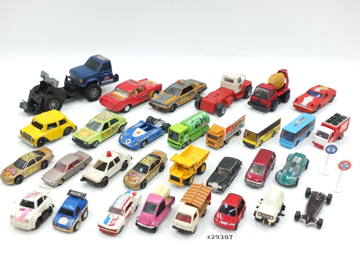 【z29307】TOMICA チョロQHG JET CAR 乗用車 レーシングカー・スポーツカー・ミキサー車・トラック・バス・交通標識 等 32点 格安スタート拍卖