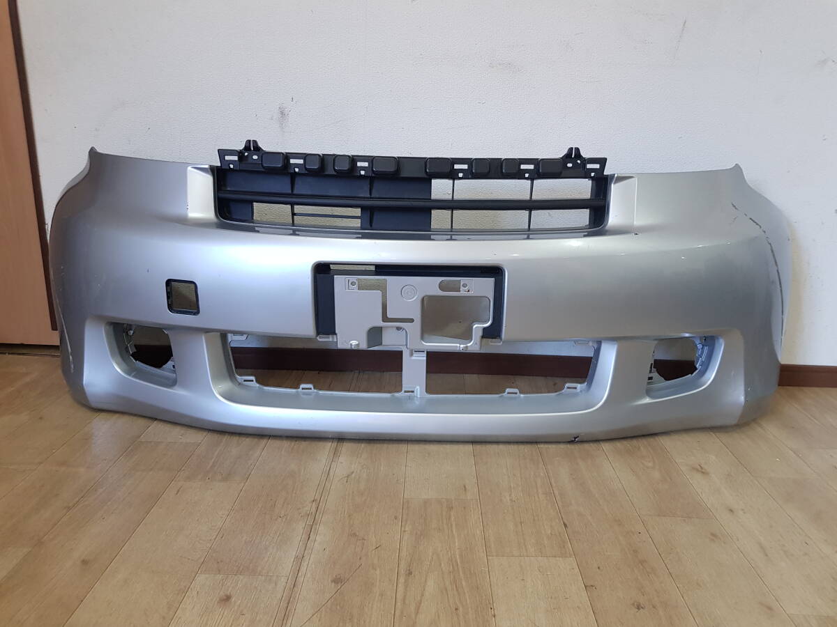 トヨタ QNC20 QNC21 bB 後期 純正 フロントバンパー 52119-B1210 シルバー (3220)拍卖