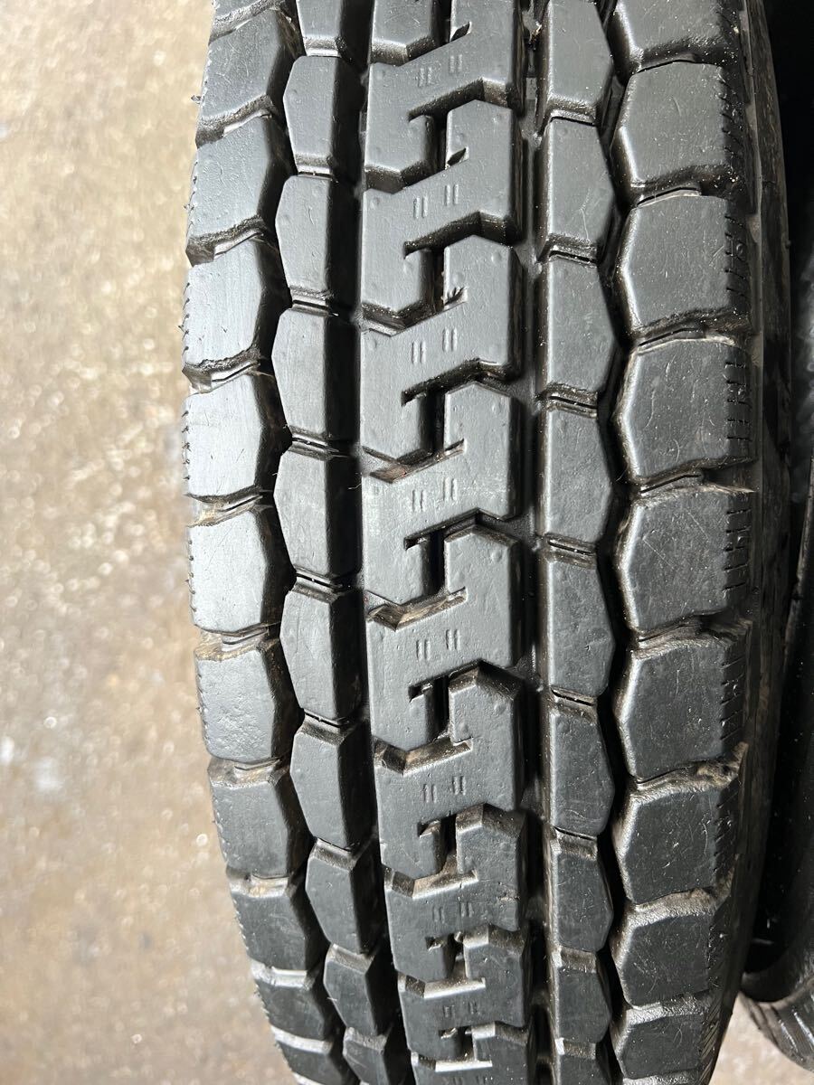 185/85R16 111/109L LT ヨコハマ TY285 ラジアル ミックス サマータイヤ 小型 トラック 2011年製 イボ付き 1本拍卖