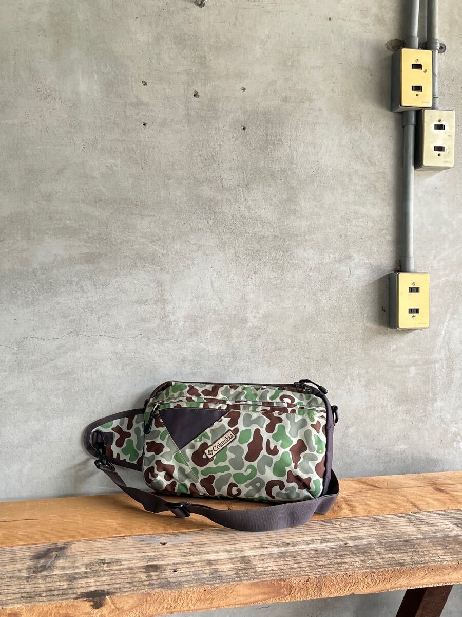 00s 2000年代 Columbia コロンビア 迷彩 カモフラージュ ウッドランド ワンショルダー バッグ BAG ボディバッグ ポーチ 斜め掛け 古着 レア拍卖