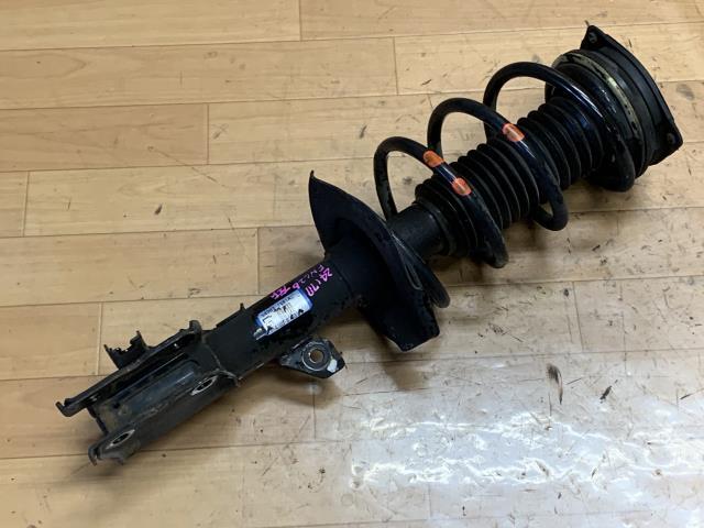 セレナ DBA-FNC26 左Fストラット E4303-1VB1A拍卖