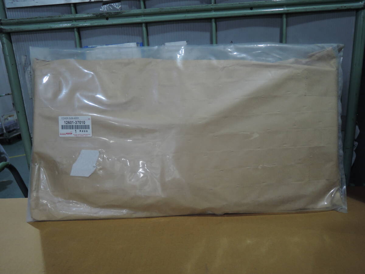 即日発送/新品未使用品 50プリウス ZVW50/51/52/55 エンジンカバー アッパー パネル フード ヘッド トップ 12601-37010 ②拍卖