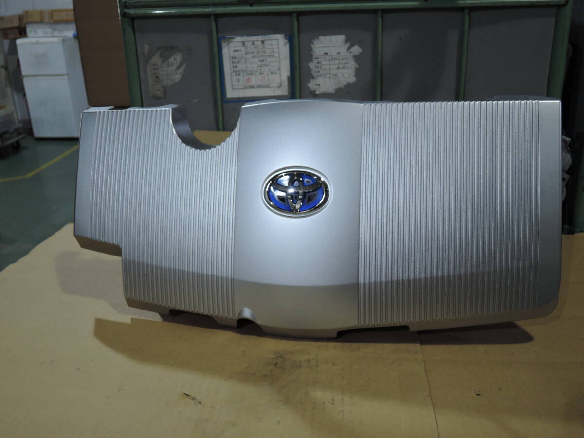 新品未使用品/即日発送 50プリウス ZVW50/51/52/55 エンジンカバー アッパー パネル フード ヘッド トップ 12601-37010 ③拍卖