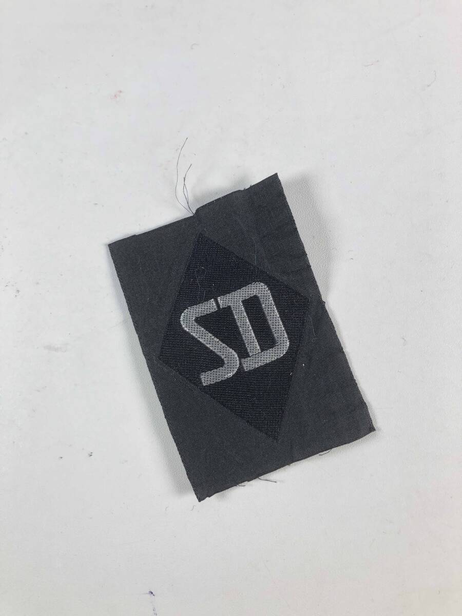 レプリカ 第二次世界大戦 ドイツ軍 親衛隊 武装親衛隊 階級章 カフタイトル など 付属品 複数出品 中古品 G拍卖