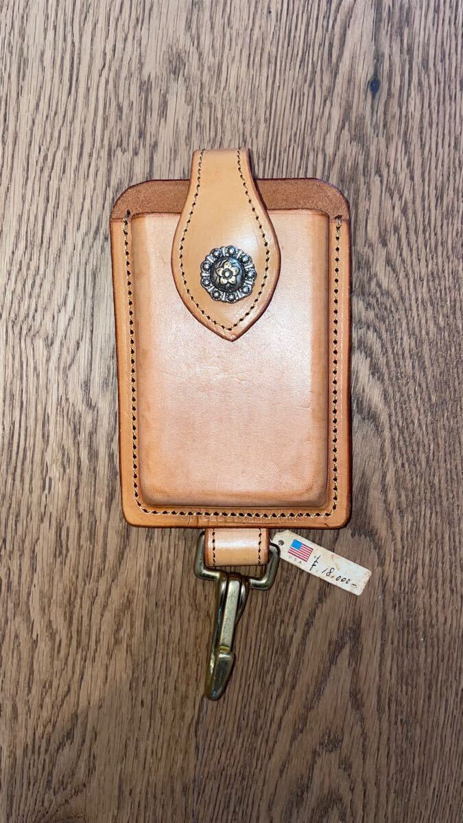 レザー iPhoneケース タン 定価18000拍卖