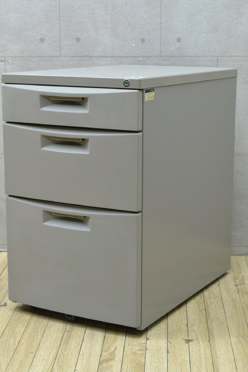 W838■■ITOKI イトーキ■3段袖机・キャビネット■鍵付き・キャスター付き■高さ(約)615mm×幅(約)395mm×奥行(約)600mm拍卖